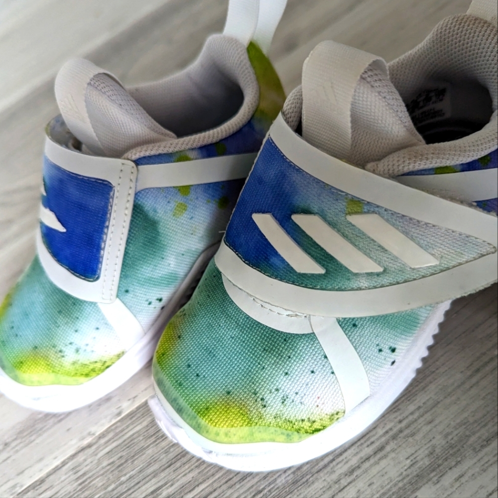 Size 6 toddler Adidas NEW